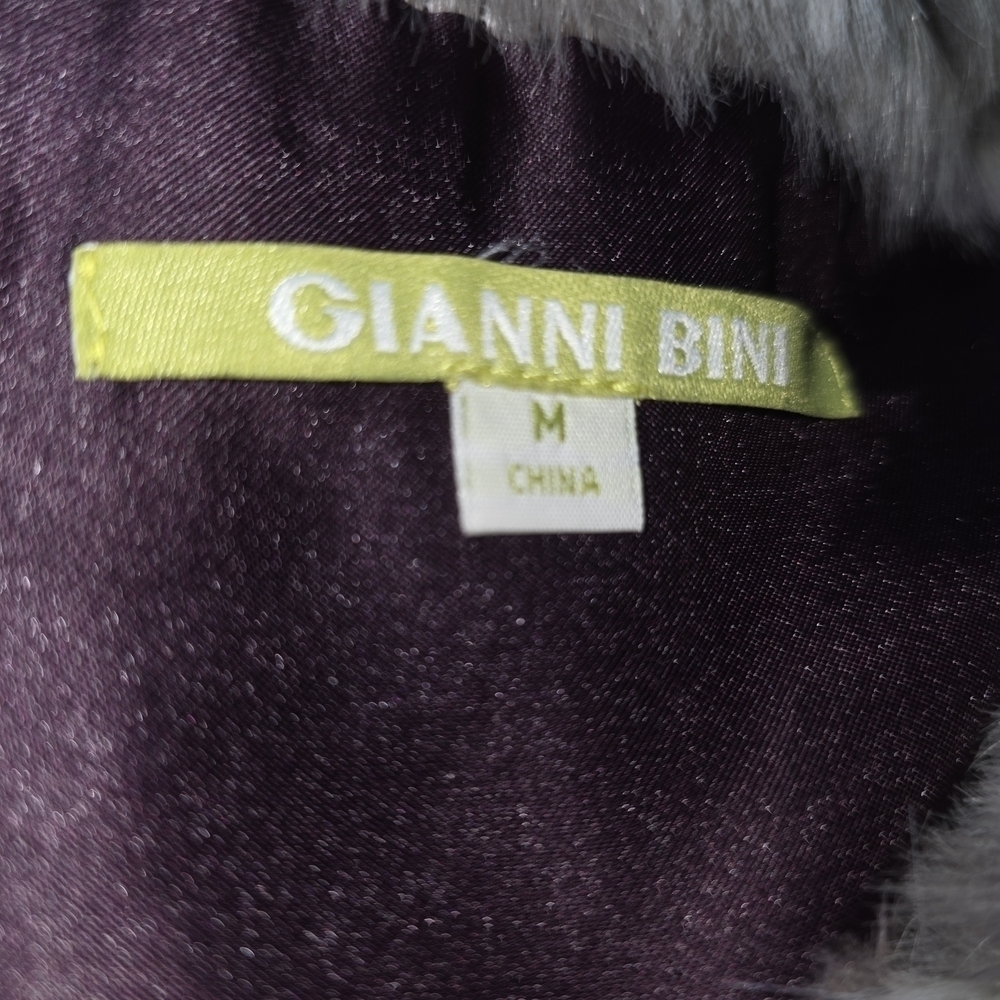 Gianni Bini Faux Fur Ombre Vest Gray Black Medium - Picture 10 of 13